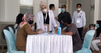 HUT KE 76 PMI TANBU GELAR KEGIATAN VAKSINASI DAN DONOR DARAH