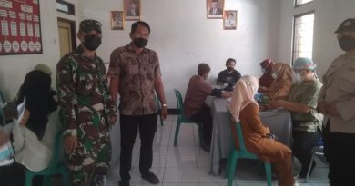 Antusias Warga Ikuti Vaksinasi Massal Dosis 2 Di Ciaruteun Udik.