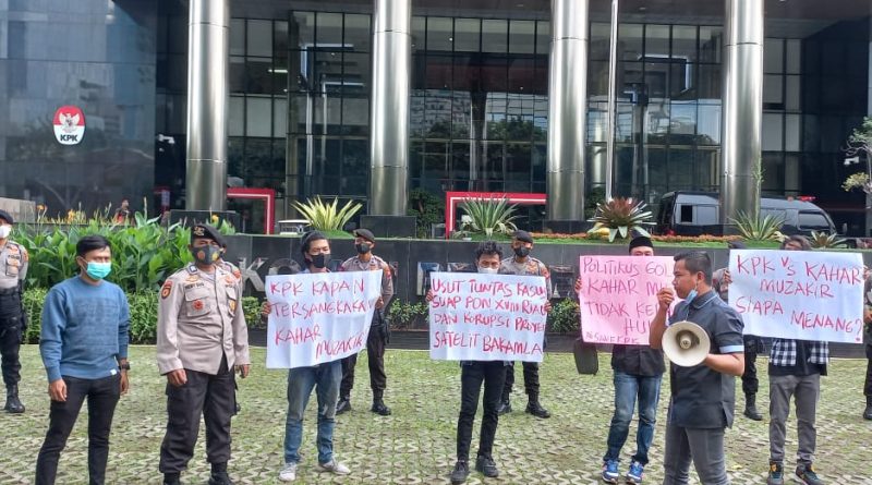 Geruduk KPK, GEMAKI Tanyakan Kapan Tersangkakan Politikus Senior Golkar Kahar Muzakir?