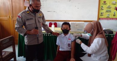 Wakapolsek Pantau Kegiatan Vaksinasi Anak Di SD 138 Inpres Mangngulabbe