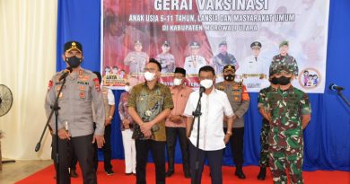 Kapolda, Gubernur dan Danrem Pantau Langsung Pelaksanaan Vaksinasi di Morut.