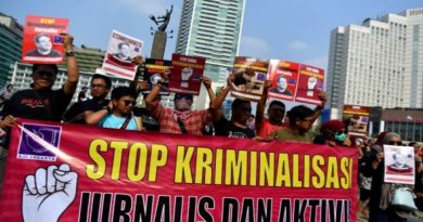 IPW: “Kalau Terdapat Bukti Kriminalisasi Aktivis dan Jurnalis, Kapolresta Pekanbaru Harus Copot Kasat Reskrim”.