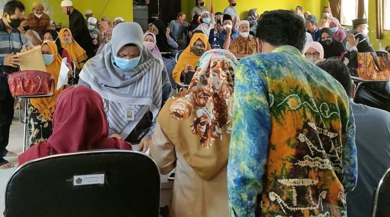 Kantor Departemen Agama(DEPG) Tanah Bumbu Gelar Vaksinasi Maningitis.