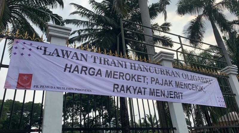 Pemuda Muslimin Indonesia : Jokowi wajib Introspeksi Untuk Segera Perbaiki Carut Marut Pemerintahannya.