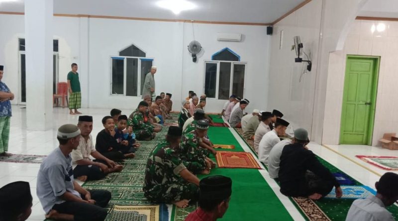 Dandim : Babinsa Harus Berikan  Warga Binaannya Rasa Nyaman Saat Shalat Tarwih