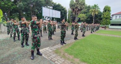 Di Tengah Bulan Puasa, Personel Kodim 1426/Takalar Tetap Semangat Lakukan Pembinaan Fisik Demi Jaga Kebugaran