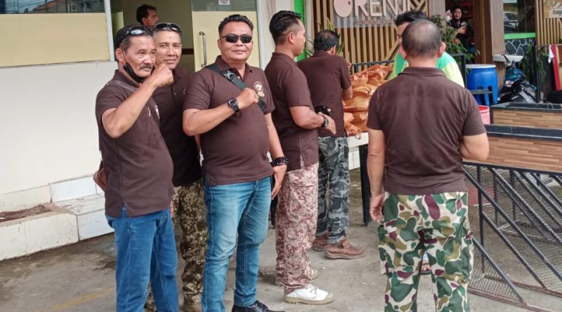 Mengpo Indonesia Kuntao Cabang Purwakarta Berbagi Sembako di Bulan Ramadhan.