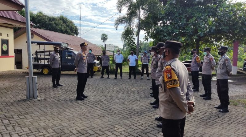 Kapolres Takalar Pimpin Apel Pagi di Polsek Mapsu