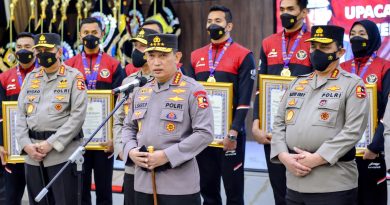 Kapolri Berikan Penghargaan ke Atlet Polri yang Sumbang Medali untuk Indonesia di Sea Games