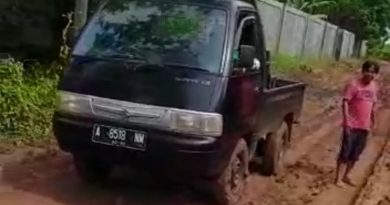 Terkait Jalan Rusak Diduga Akibat Truk Pengangkut Tanah Urugan, LMP Lebak Angkat Bicara.