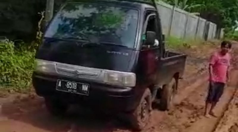 Terkait Jalan Rusak Diduga Akibat Truk Pengangkut Tanah Urugan, LMP Lebak Angkat Bicara.