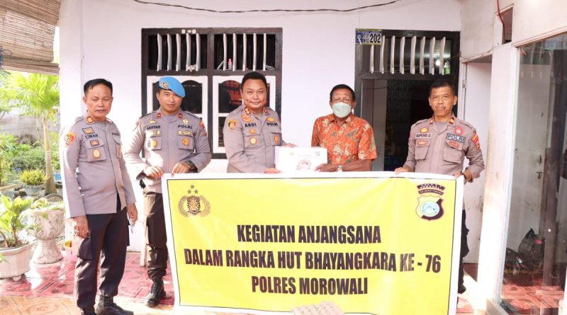 Gelar Anjangsana”Polres Morowali Berikan Bingkisan Purnawirawan Polri dan Warakawuri.