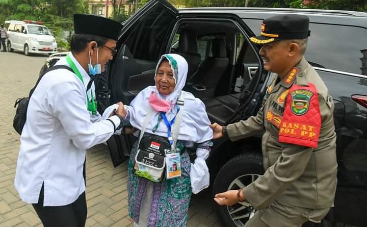 Antar-Jemput Calon Jemaah Haji, Pemkab Purwakarta Terjunkan 201 Kendaraan Dinas.