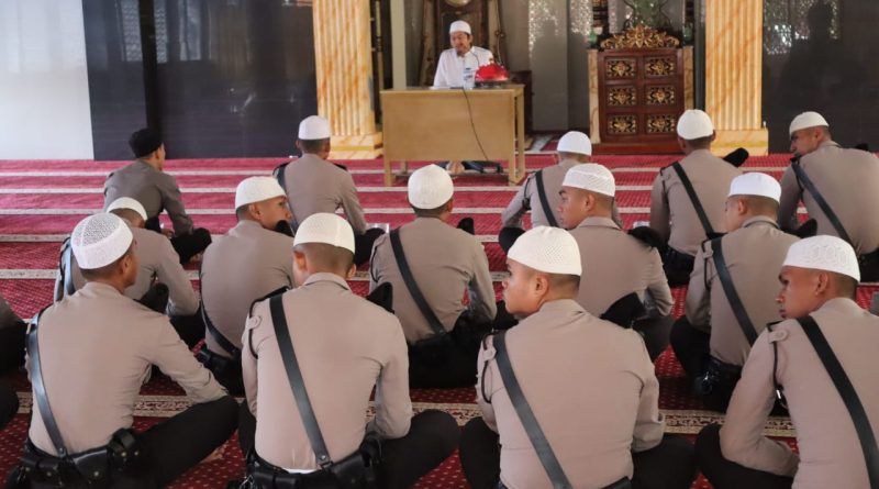 Program Binrohtal Polres Takalar Bentuk Karakter Anggota Polri yang Religius