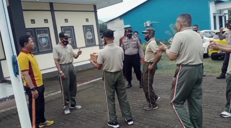 HUT Bhayangkara Ke 76, Koramil 1426-02 Polsel Sambangi Polsek Polsel