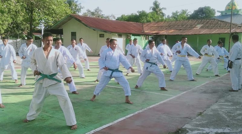 Tingkatkan Kemampuan, Personel Kodim 1426 Takalar Bekali Bela Diri Militer