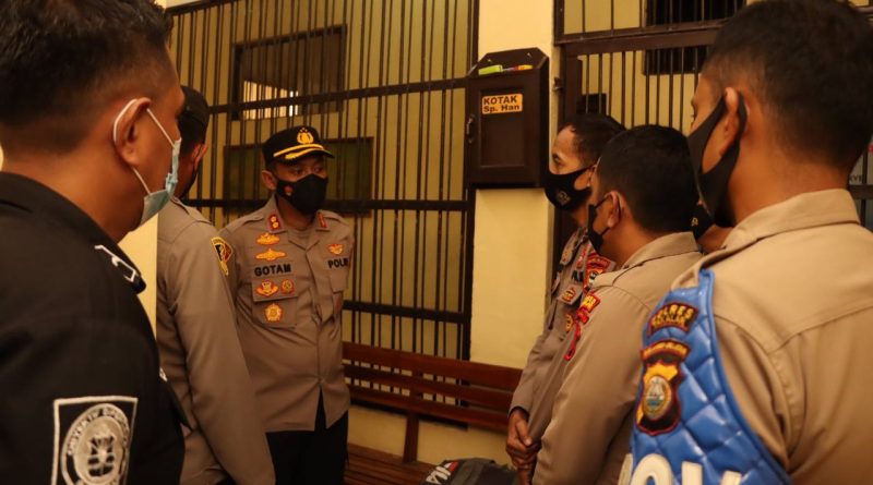 Pastikan Keamanan, Kapolres Takalar Kontrol Ruang Tahanan