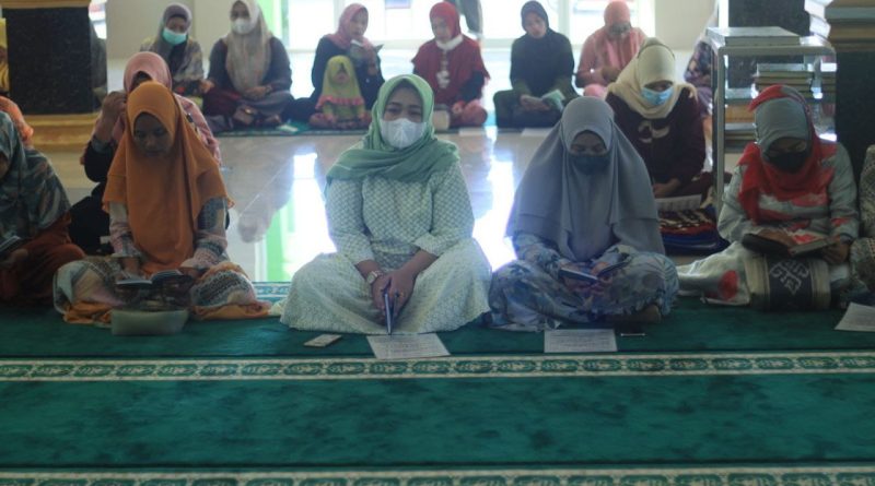 Persit KCK Cabang XXXIV Kodim 1426/Takalar Rutin Gelar Pengajian Dan Zikir Bersama