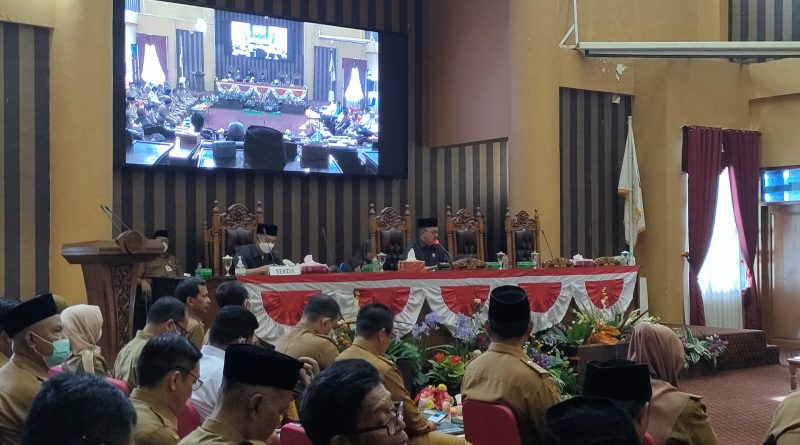 Rapat Paripurna DPRD Tanbu Penyampaian RAPBD Perubahan Tahun Anggaran 2022