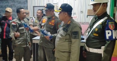 Jelang Idul Adha Satpol PP Tanbu Sita Ratusan Botol Miras Dari Sejumlah THM