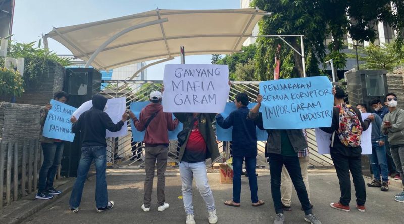 Marak Mafia Dalam Impor Garam, Menperin Agus Gumiwang Diminta Mundur.