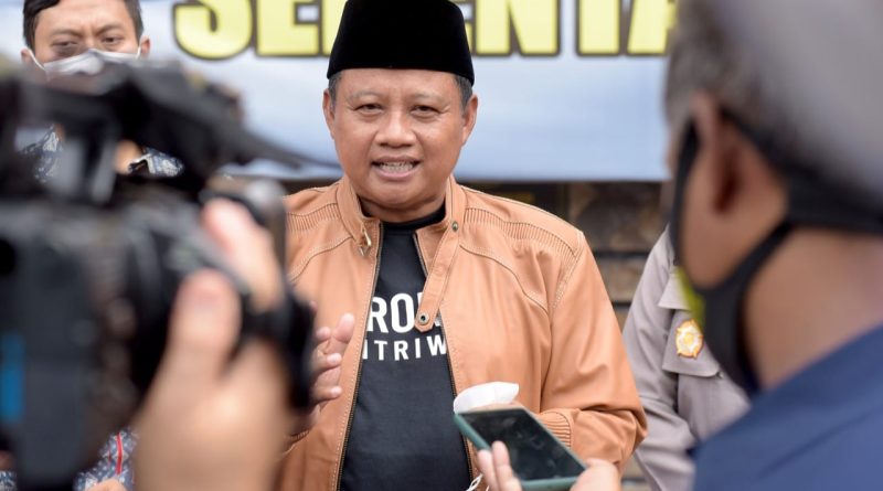 Solusi HIV/ AIDS, Kang Uu: Nikah dan Poligami.