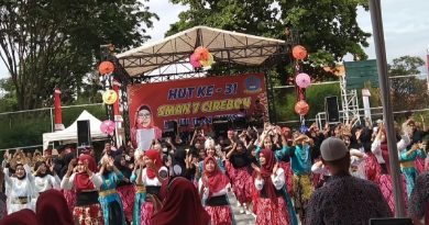 HUT SMAN 7 Kota Cirebon Ke 31 Tahun di Sambut Meriah dengan Berbagai Kesenian.