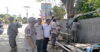 Satpol PP Tanbu gelar penertiban PKL jelang penilaian Adipura