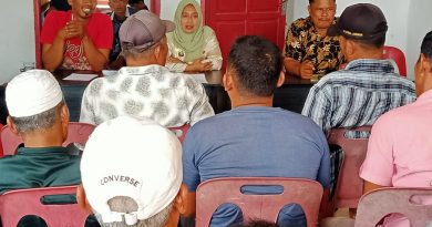 Pj Kepenghuluan Teluk Piyai Pesisir Merespon Keluhan Masyarakat.