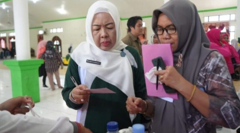 Kadis PMD Tanbu Buka Jambore Posyandu Ibu- ibu Kecamatan