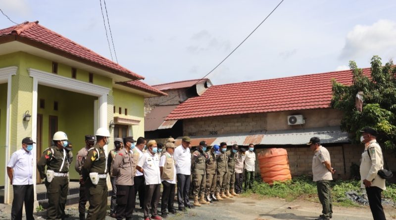 Satpol PP Tanbu Tertipkan Usaha Ayam Potong