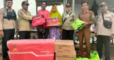 Pemkab Tanbu Berikan Bantuan untuk Korban Kebakaran dan Puting Beliung di Kecamatan Satui