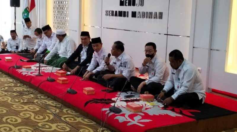 Bupati Tanah Bumbu Sanggah Data BPS Warga Prasejahtra Kumpulkan Seluruh Kades Se Tanbu