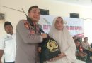 Warga Kampung Merah Putih Suka Damai Dapat Bantuan Kemanusiaan Dari Kapolri.