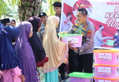 Baksos Dibulan Suci Ramadhan,Polres Morowali Polda Sulteng  Bagikan 100 Paket Sembako Geratis.