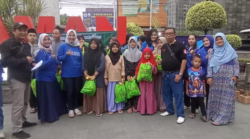 FPII Bersinergi Bersama Srikandi Demokrat Bagikan Takjil dan Santunan Anak Yatim-piatu