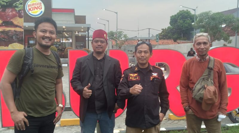 Bulan Suci Ramadhan Penuh Berkah Ormas BPPKB Purwakarta Bagikan 2000 Takjil dan 300 Nasi Box.