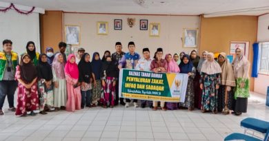 BAZNAS Kabupaten Tanbu Salurkan Zakat Ramadhan Berkah Kepada Warga di Kecamatan Simpang Empat