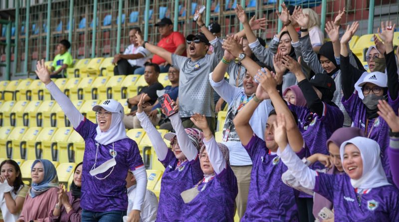 Ternyata Bupati Purwakarta  Suka Bola Dan Punya Klub Sepak Bola