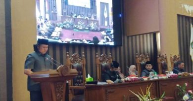 Rapat Paripurna Bahas APBD Tahun 2022: Fraksi PAN Memuji dan Mengkritik Program Pemerintah