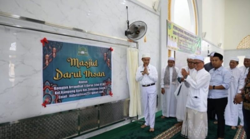 Sekda Tanbu H Ambo Sakka Hadiri Peresmian Mesjid Darul Ihsan