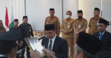 Bupati Lantik 3 Camat dan Pejabat Administrator