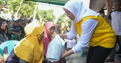 Pemkab Purwakarta Bagikan Ratusan Paket Sembako Ke Warga Margasari