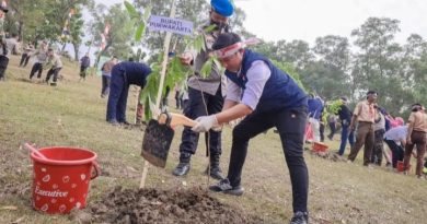 Bupati Purwakarta Kerahkan Ribuan Relawan Tanam Pohon Bersama Kapolri