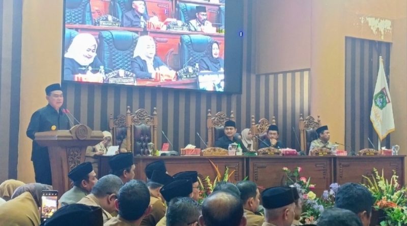 Rapat Paripurna DPRD Tanah Bumbu Jawaban Bupati Terhadap RAPBD Perubahan 2023