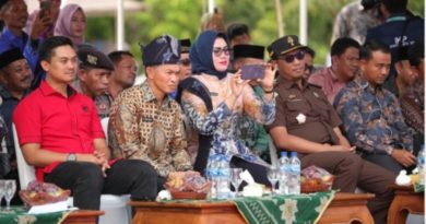 Ketua DPRD Tanbu Hadiri Serah Terima Kirab Pemilu 2024