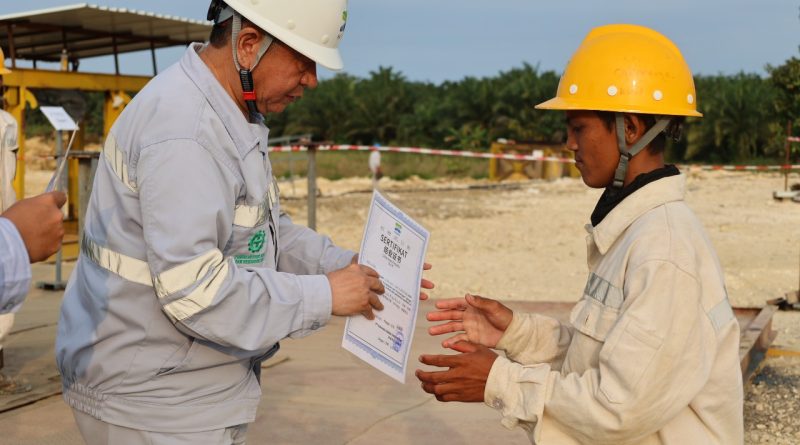 Tingkatkan Mutu Dan Kualitas SDM,IHIP Sertifikasi 25 Peserta Training Welder