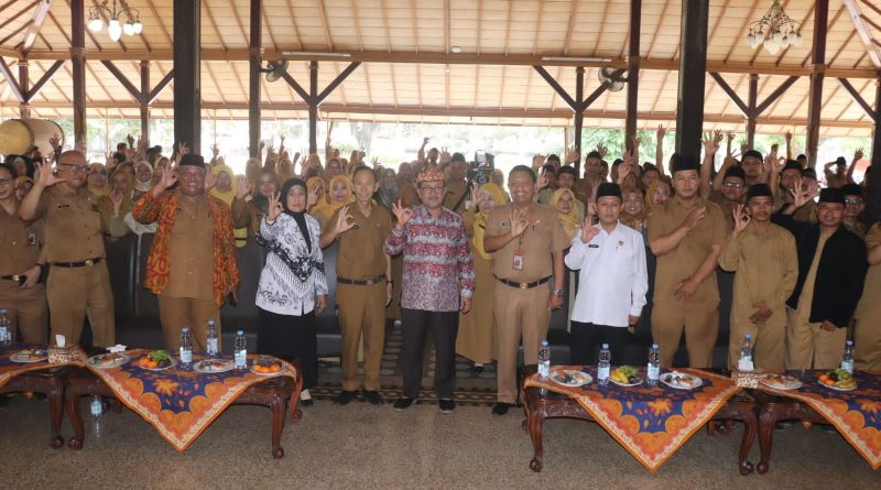 Bupati Imron Dorong Guru Honorer PAI jadi PPPK