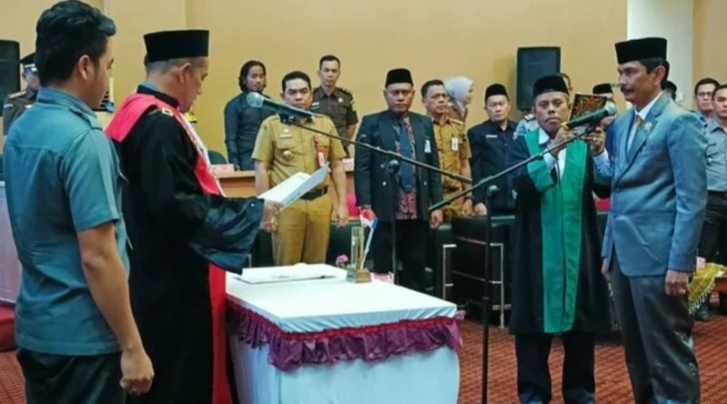 Wakil Ketua DPRD Tanah Bumbu Dilantik: Harmanuddin Siap Jadi Penyalur Aspirasi Masyarakat”