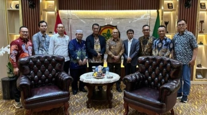 Muhammad Rusli SSos Memohon Dukungan Kementerian Pertanian untuk Distribusi Alsintan di Kabupaten Tanah Bumbu: Dorong Kemajuan Sektor Pertanian”
